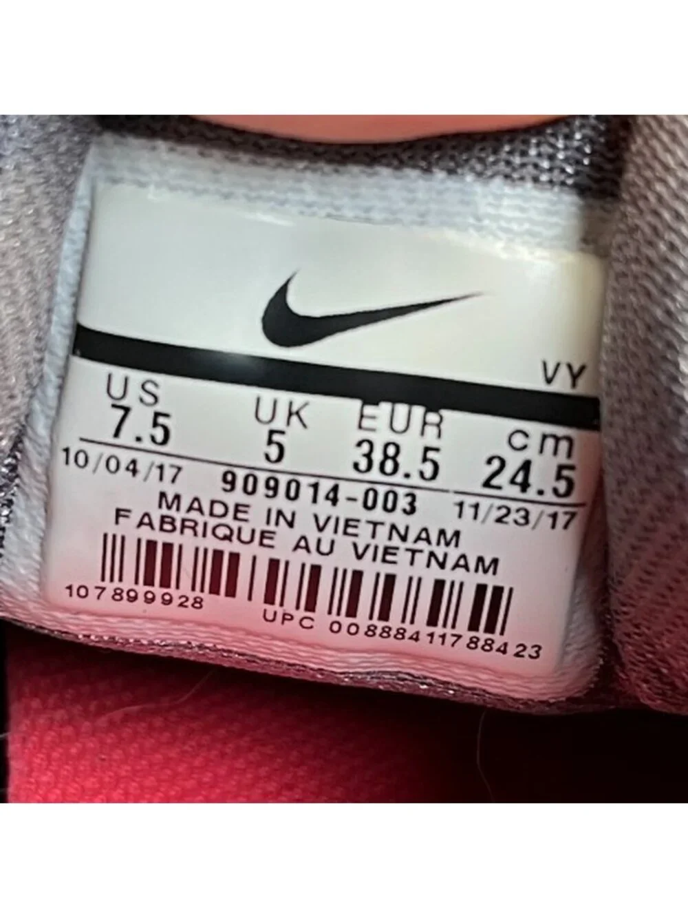 Nike please review